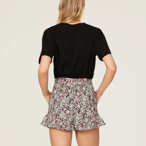 Cinq à Sept Penny Floral High-Waisted Ruffle Hem Shorts - Picture 3 of 5
